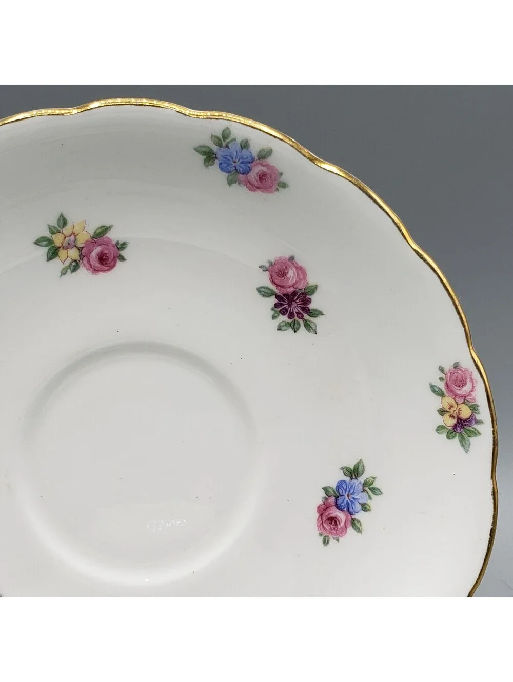 VTG Colclough Teacup & Saucer Petite Rose Bouquets Gold Trim Bone China England
